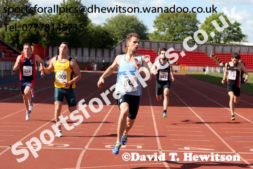 Mens senior 200 metres, North Eastern Champs, Gateshead Stadium. Photo: David T. Hewitson/Sports for All Pics